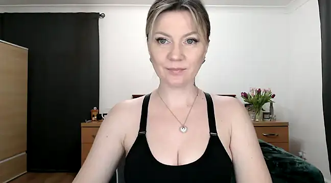 ParadiseAlina online show from 01/18/25, 06:43