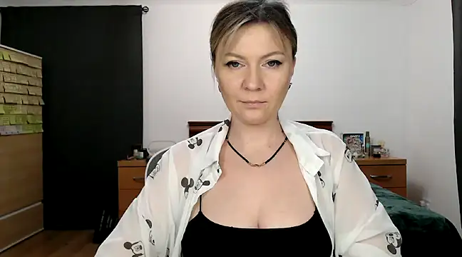 ParadiseAlina online show from 01/30/25, 07:04