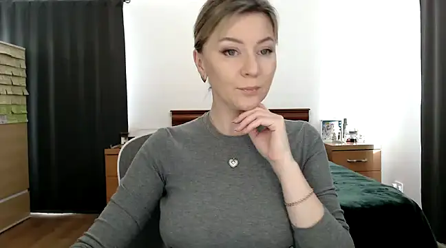 ParadiseAlina online show from 02/03/25, 12:25