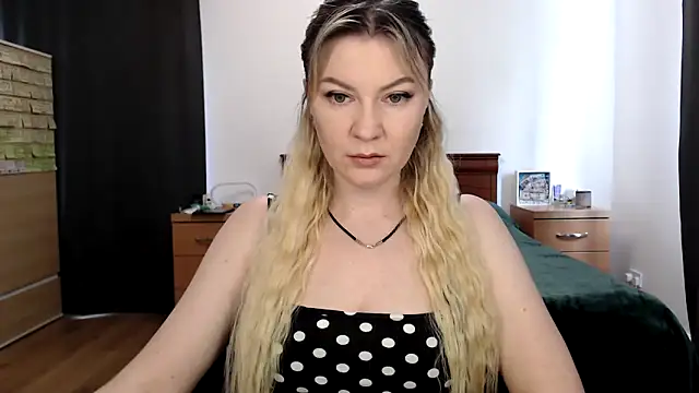 ParadiseAlina online show from 09/24/25, 01:25