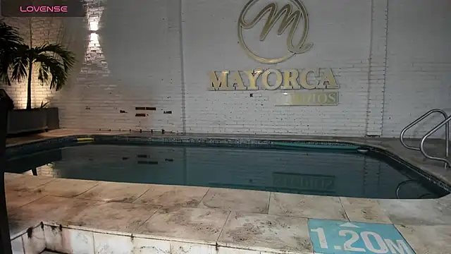 SheyLopez online show from 12/21/25, 03:13