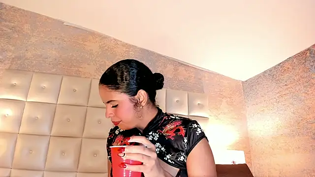 Snapshot of SheyLopez chatting on 05/03/26, 03:12 SheyLopez online show from 05/03/26, 03:12