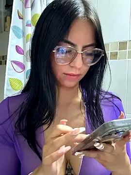 Clawd hot online show from 12/17/25, 01:33