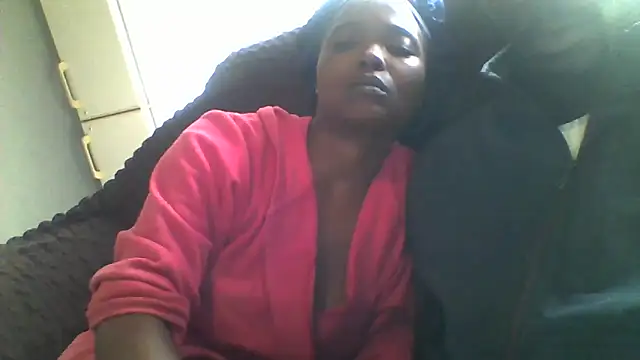 Snapshot of longdickson12345 chatting on 04/25/26, 01:25 longdickson12345 online show from 04/25/26, 01:25