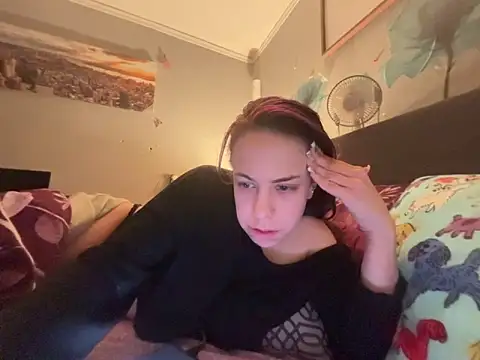 Snapshot of Vaua089 chatting on 02/11/26, 05:12 Vaua089 online show from 02/11/26, 05:12