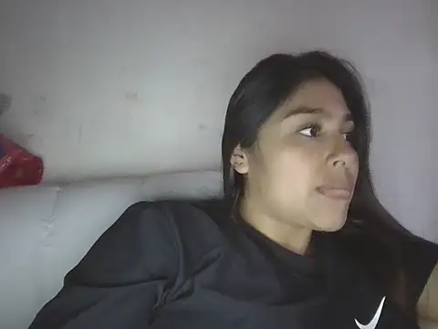 zairabreze online show from 04/10/26, 10:47