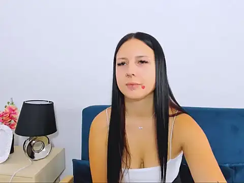 TaliaAdorable online show from 10/25/25, 08:33