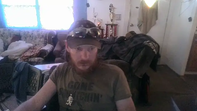 Snapshot of Poundtown1226 chatting on 09/20/25, 07:59 Poundtown1226 online show from 09/20/25, 07:59