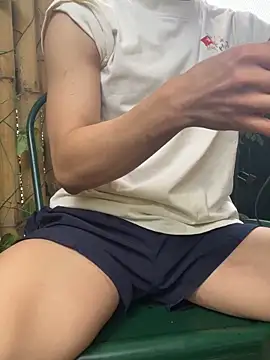 Snapshot of anhkiet_huang chatting on 03/29/26, 03:06 anhkiet huang online show from 03/29/26, 03:06