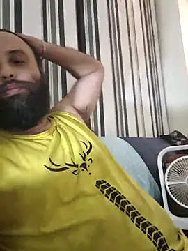 Hothunkdelhi online show from 11/13/25, 04:17