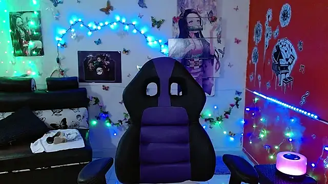 Snapshot of carol_20 chatting on 12/20/24, 01:47 carol 20 online show from 12/20/24, 01:47