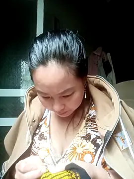 suki-lady online show from 11/04/25, 02:43