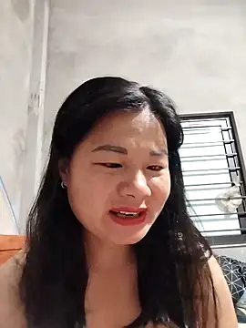 kute-00 online show from 11/13/25, 09:14