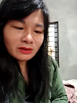 kute-00 online show from 11/28/25, 02:25