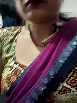 Snapshot of monu_bhabi chatting on 02/14/26, 02:08 monu bhabi online show from 02/14/26, 02:08