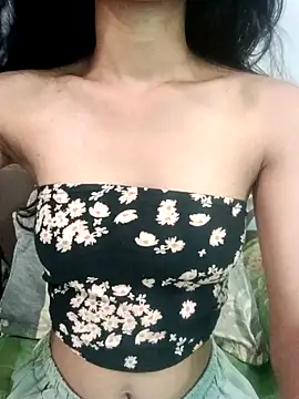 Daizy Shah online show from 02/19/26, 08:10