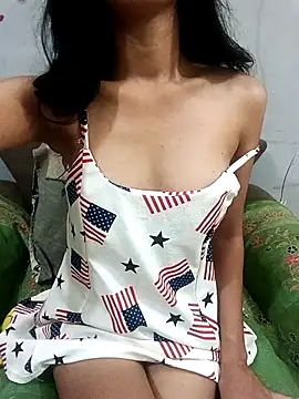 Daizy Shah online show from 04/18/26, 12:25