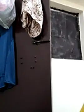 Shikha-mehra7 online show from 12/21/25, 10:00