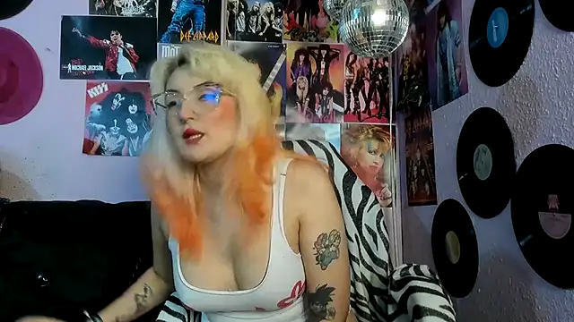 Avril Maria online show from 03/13/26, 06:36