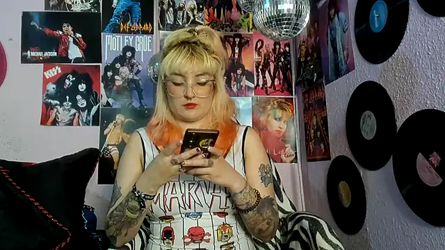 Avril Maria online show from 03/16/26, 08:35