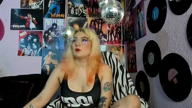 Avril Maria online show from 03/23/26, 08:24