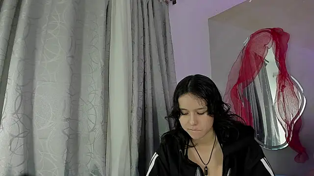 Snapshot of Laura_and_Kevin chatting on 11/29/25, 10:57 Laura and Kevin online show from 11/29/25, 10:57