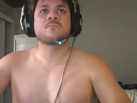 Miguelion2308 online show from 12/21/25, 05:42