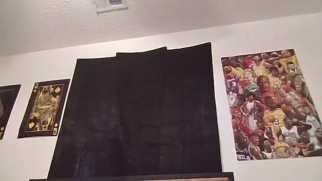 Snapshot of sexybigdick04 chatting on 11/10/25, 08:08 sexybigdick04 online show from 11/10/25, 08:08