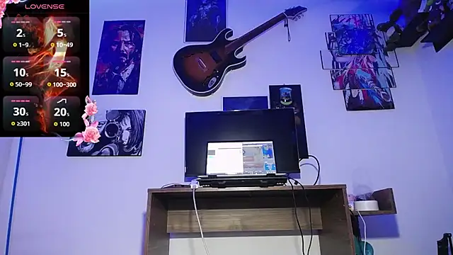 Snapshot of moonligth18 chatting on 09/11/25, 11:27 moonligth18 online show from 09/11/25, 11:27