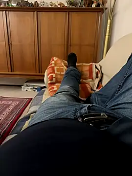 Snapshot of randyandy67 chatting on 10/08/25, 06:38 randyandy67 online show from 10/08/25, 06:38