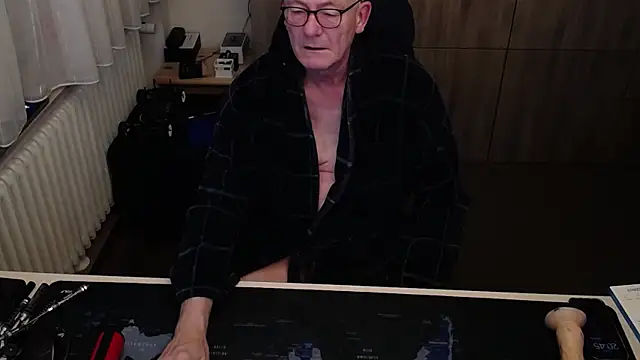 randyandy67 online show from 11/12/25, 07:46