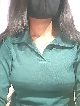 Snapshot of Tusha_001 chatting on 02/01/26, 05:22 Tusha 001 online show from 02/01/26, 05:22