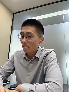 miniyellower online show from 11/06/25, 06:47