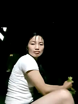 ngan-cute online show from 09/11/25, 12:00