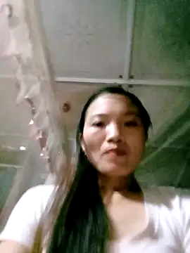 ngan-cute online show from 09/18/25, 01:57