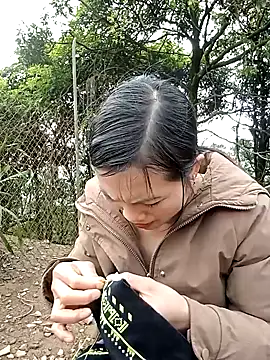 ngan-cute online show from 02/15/26, 07:51