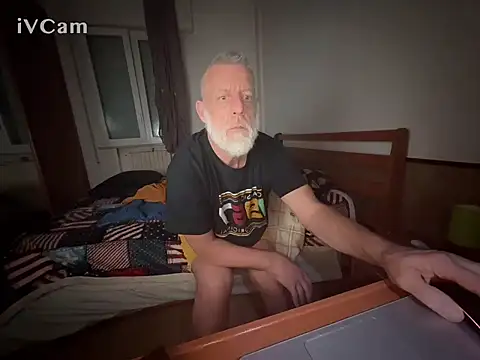 Snapshot of Pigna16PSRN chatting on 02/23/26, 07:22 Pigna16PSRN online show from 02/23/26, 07:22