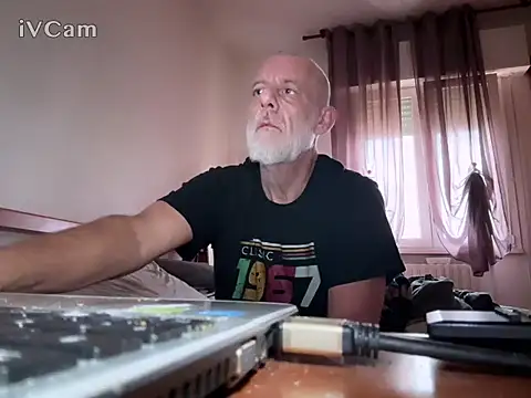 Pigna16PSRN online show from 04/13/26, 07:58