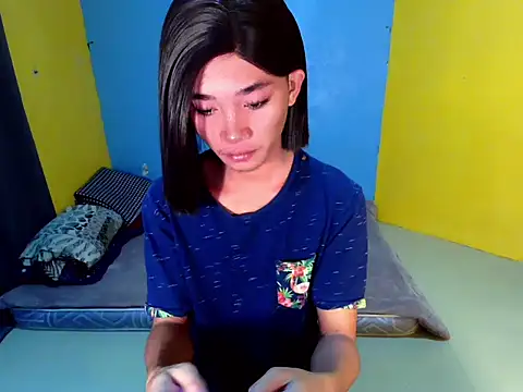 Petite HugeCock online show from 04/20/26, 02:36