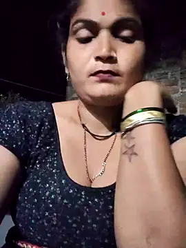 Kavya hot online show from 10/31/25, 03:57