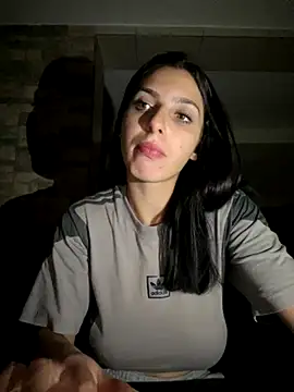 Laraa201 online show from 10/16/25, 09:16