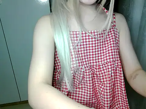 Annabelle-e online show from 03/23/26, 03:38