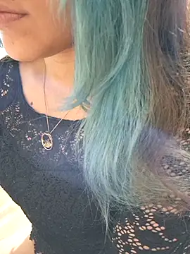 euahotmarii20 online show from 09/18/25, 07:21