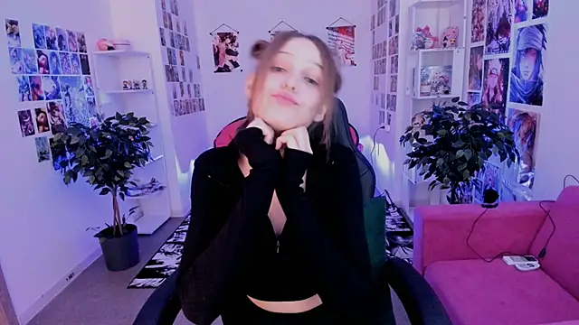 JenniferKiim online show from 10/22/25, 08:14