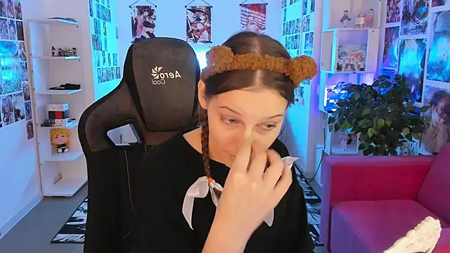 JenniferKiim online show from 02/21/26, 08:37