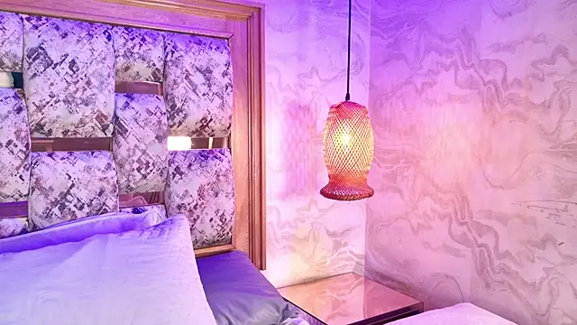 Snapshot of amy_greene chatting on 02/25/26, 12:48 amy greene online show from 02/25/26, 12:48