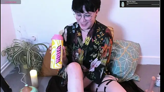 Snapshot of MossPrince chatting on 09/30/25, 07:41 MossPrince online show from 09/30/25, 07:41