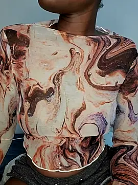 Snapshot of _Uphele chatting on 09/25/25, 07:39 Uphele online show from 09/25/25, 07:39