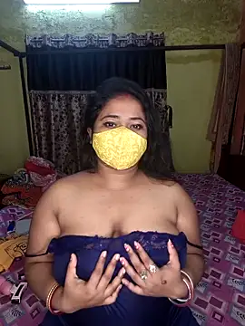 Smile-quien online show from 03/24/26, 02:44