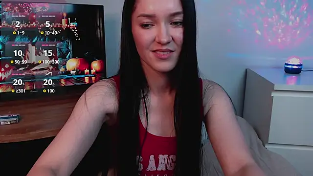 Veliora online show from 10/30/25, 03:57